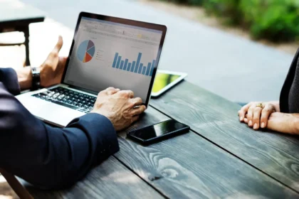 How to Conduct Market Research